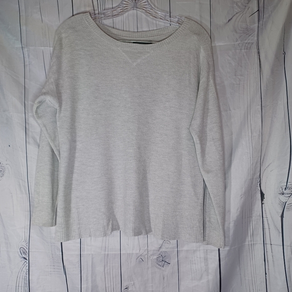 American Eagle Light Gray Sweater - Picture 1 of 14